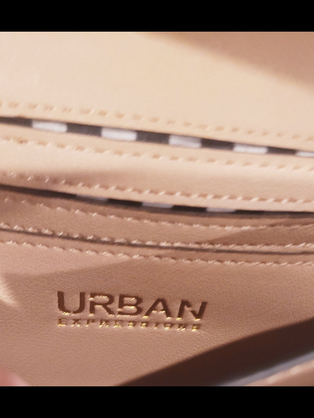 Urban Expressions Crossbody - Picture 4 of 5